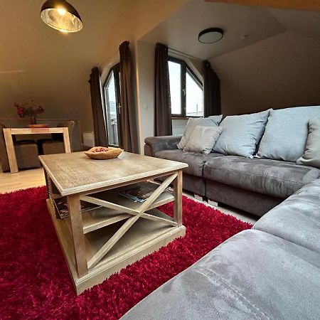 Race & Rooms Appartment 스타블로 외부 사진